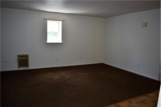 Building Photo - 183 Woodmont Ave