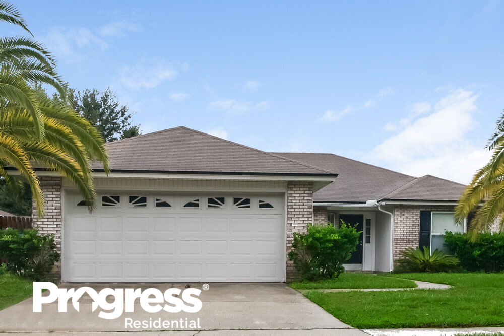 8137 Leafcrest Dr, Jacksonville, FL 32244 House Rental in