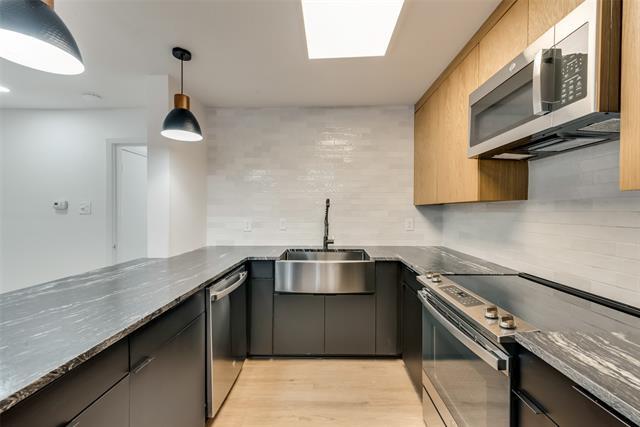 Building Photo - 7530 Brentcove Cir