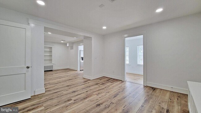 Foto del edificio - 1712 Mt Vernon Ave