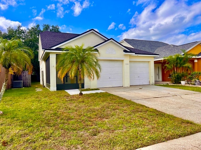 Primary Photo - Beautifully Updated 4 bed 2 bath 2 car gar...
