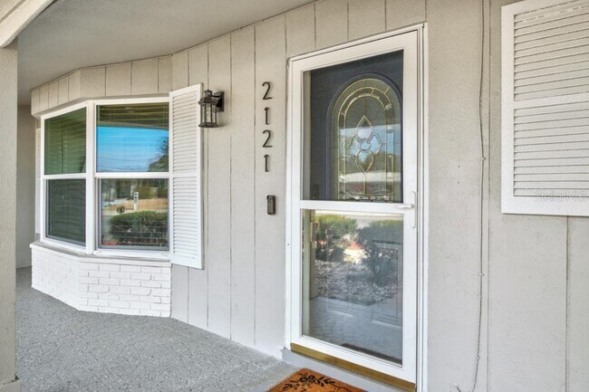 Building Photo - 2121 Greenbriar Blvd