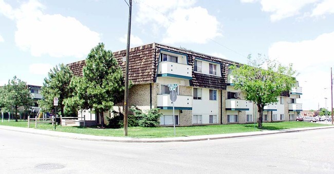 Alternate Building View - Whispering Pines Apartments