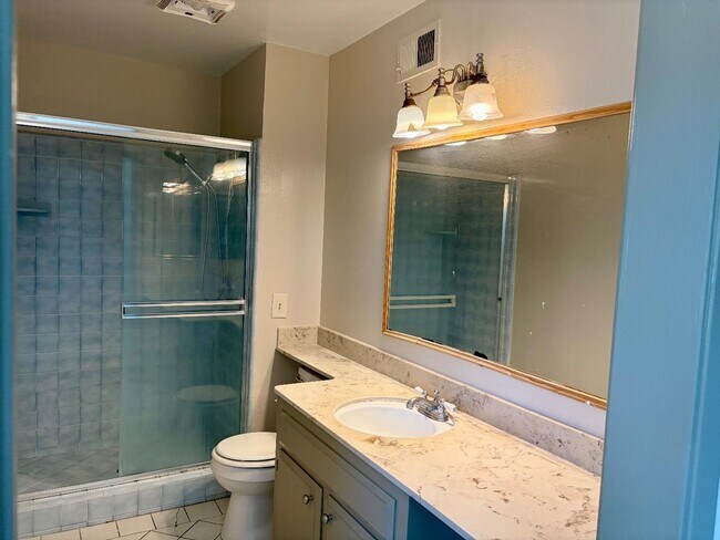 Foto del edificio - 478 Churchill Park Dr