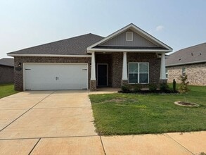 Building Photo - 16688 Demi Dr