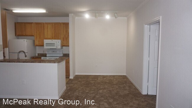 Foto del edificio - 2 br, 2 bath House - 2402 Courtney Meadows...