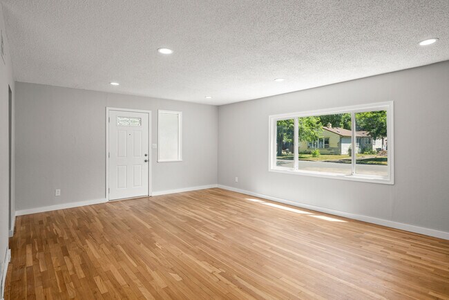 Building Photo - 215 SW 131st Ave