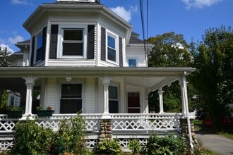 Building Photo - 116 Pond St
