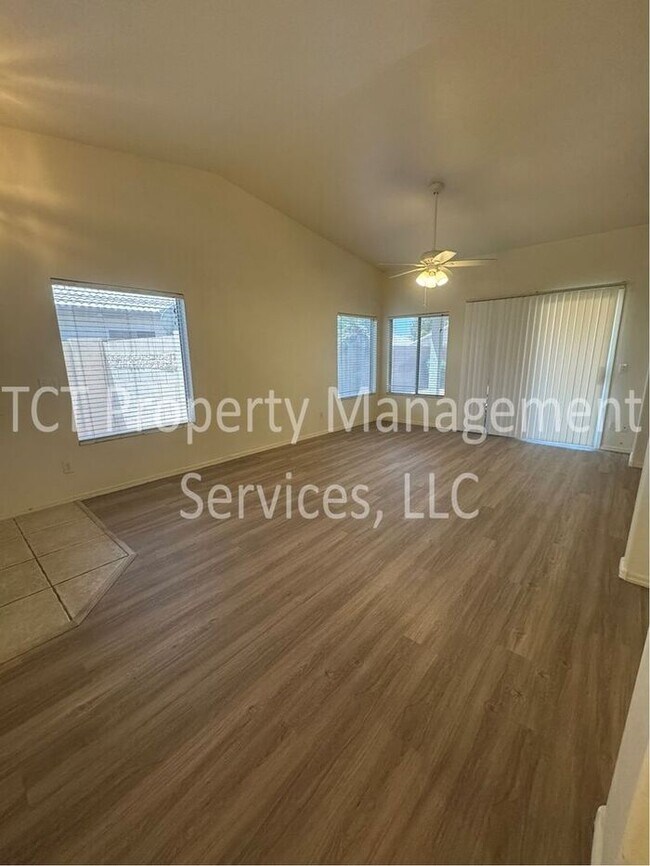 Foto del edificio - Great 3 Bedroom Home In San Tan Ranch!
