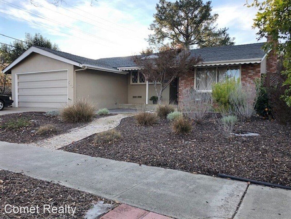 Foto principal - 3 br, 2 bath House - 510 Stanford Dr.