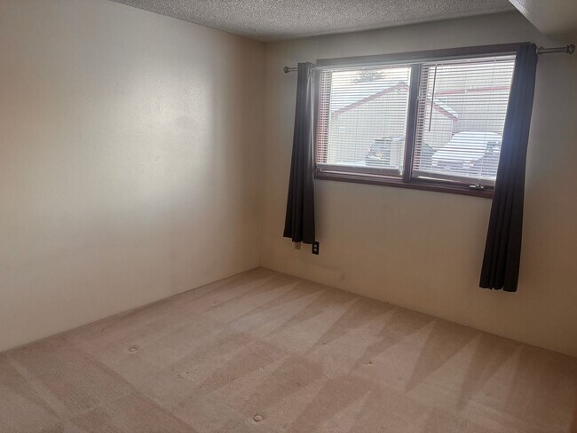 Foto del edificio - 9625 Independence Dr