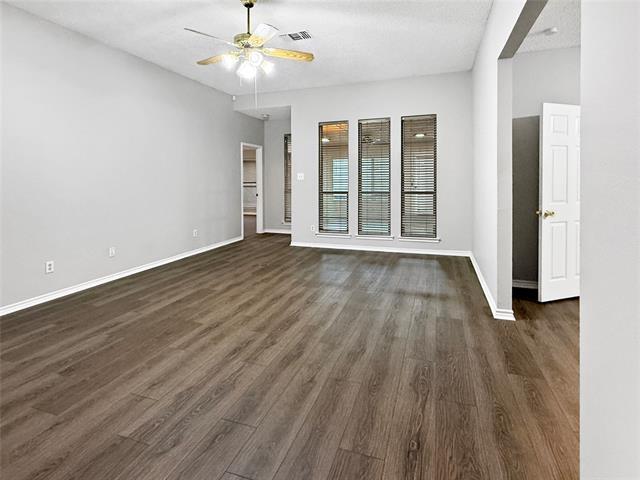 Building Photo - 6913 Battle Creek Dr