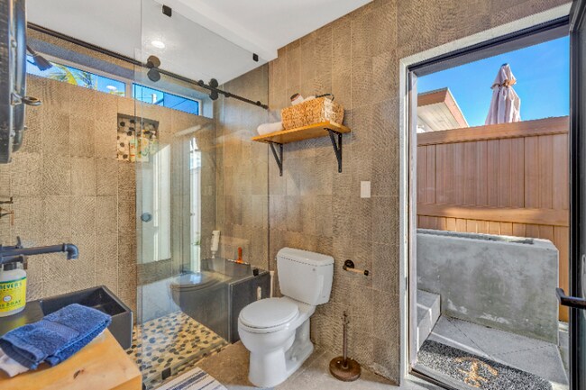 Foto del edificio - 1686 Neptune Ave