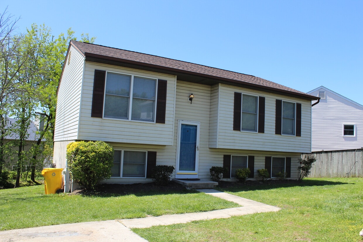 37 Greenknoll Blvd, Hanover, MD 21076 House for Rent in Hanover, MD