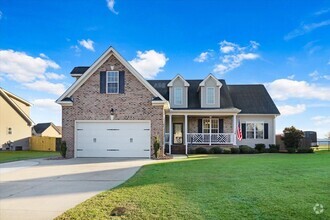 Building Photo - 110 Laurel Dr