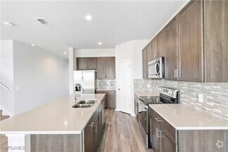 Building Photo - 43813 Cattleman Dr