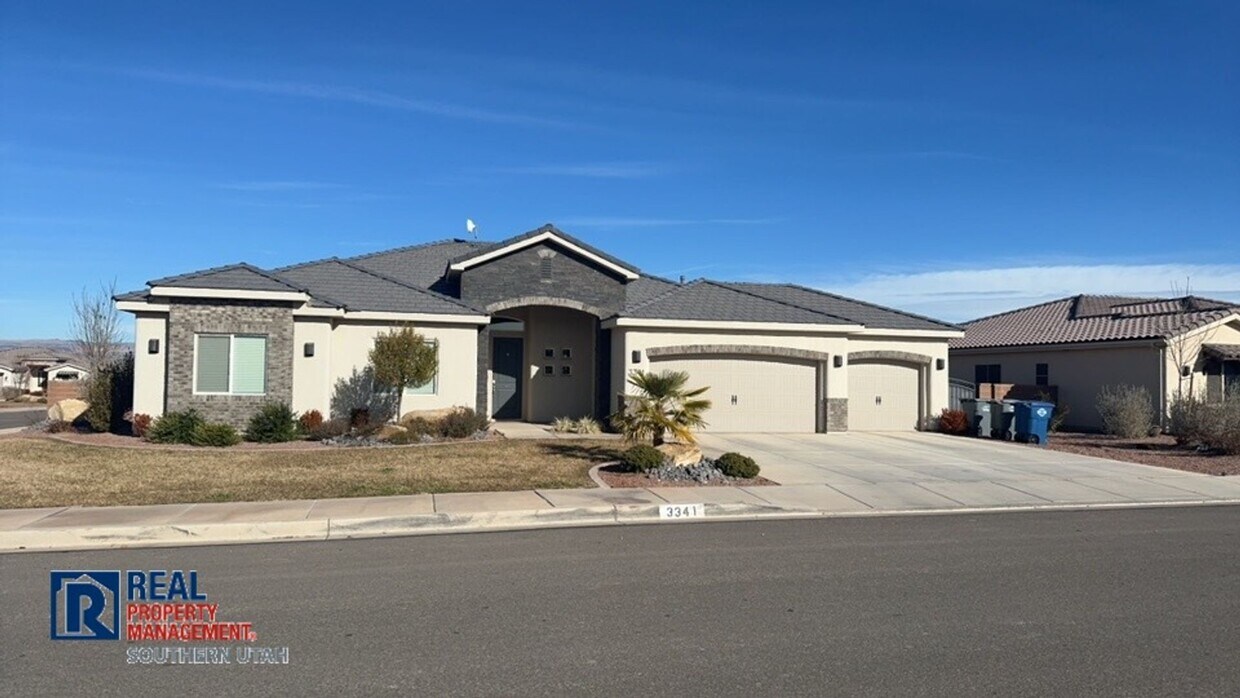 Foto principal - 4 Bedroom in near Crimson Cliffs