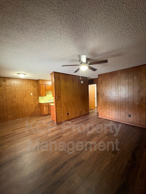 Foto del edificio - 1007 Cedar St