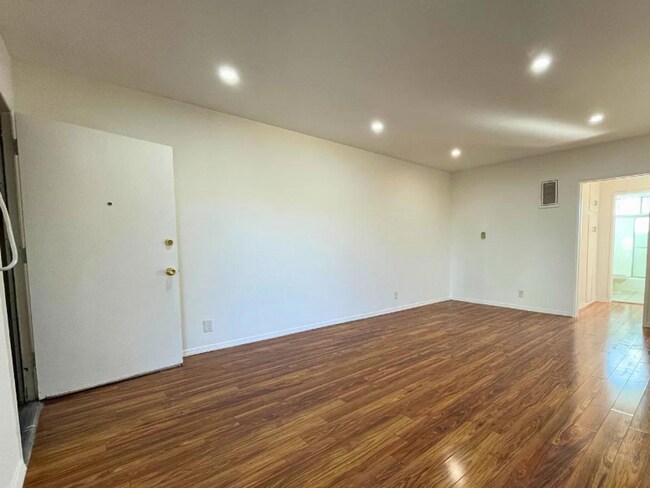 Foto del edificio - 11243 Tiara St