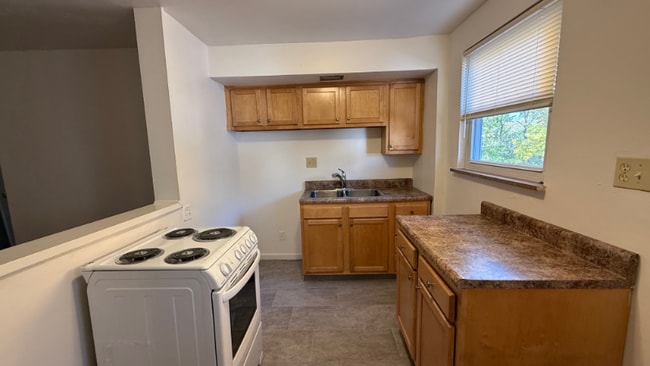 Photo - 247 Ohio Ave Apartment