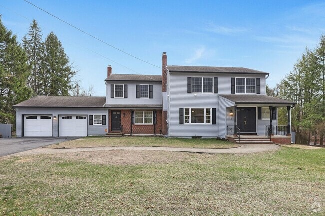 Building Photo - 11 Old Tappan Rd