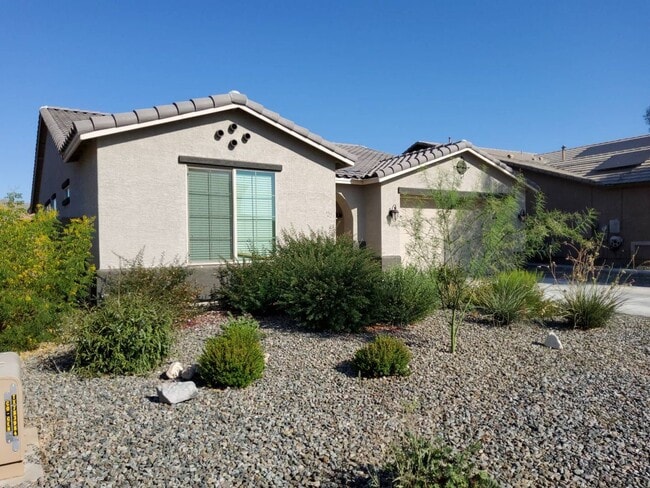 Building Photo - Litchfield Park Beauty