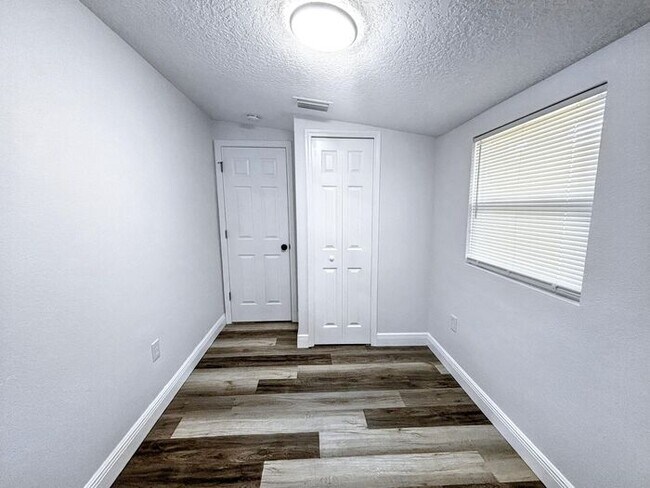 Foto del edificio - Adorable 3-Bedroom Home Near Historic Down...