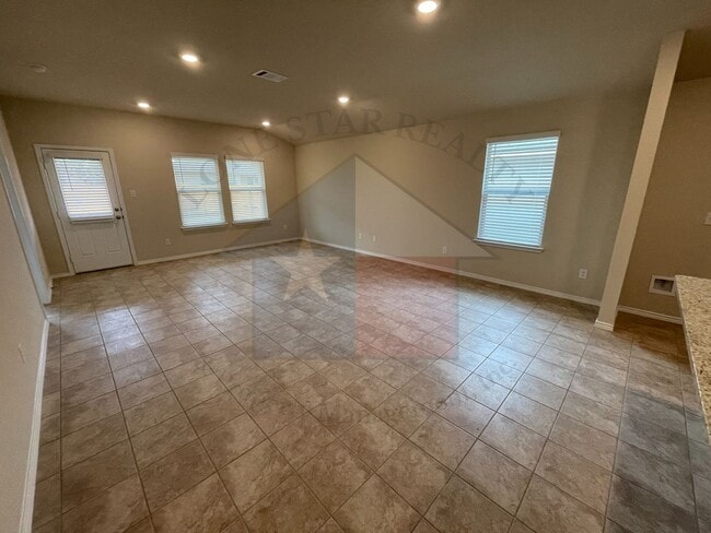 Building Photo - 9601 Murandy Dr