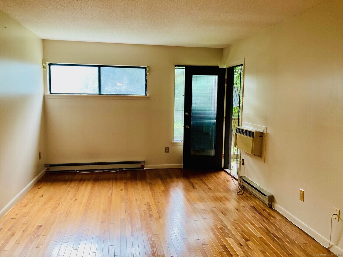 Building Photo - 3699 Broadbridge Ave