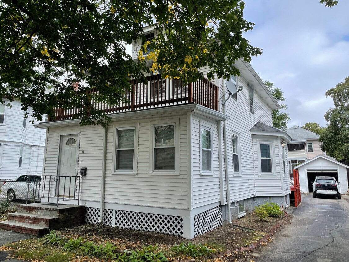 Primary Photo - 10 Pierce St