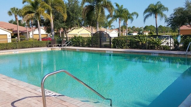 Foto del edificio - 2/2 Lehigh in Vistana Villas $500.00 Off First Month