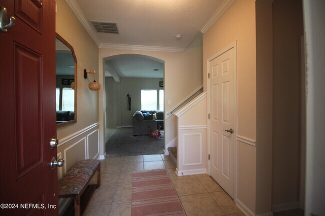Building Photo - 459 Auburn Oaks Rd E
