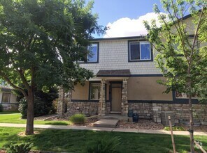 Building Photo - 2850 Kansas Dr