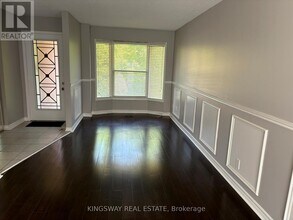 Building Photo - 3255 Anderson Crescent