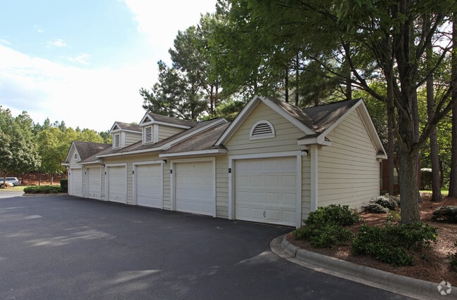 Legacy Arboretum - Legacy Arboretum Apartments
