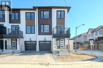 Building Photo - 1220 Greentree Path