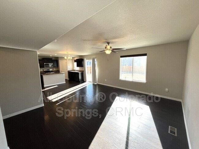 Building Photo - 6173 Nash Dr