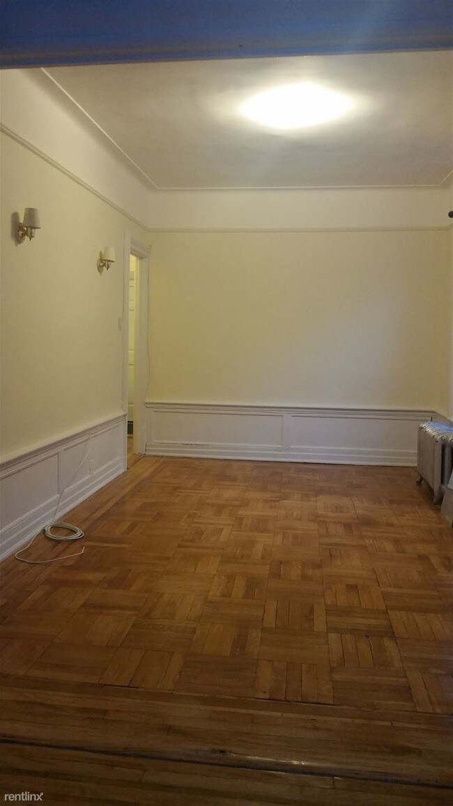 Building Photo - 873 45th St