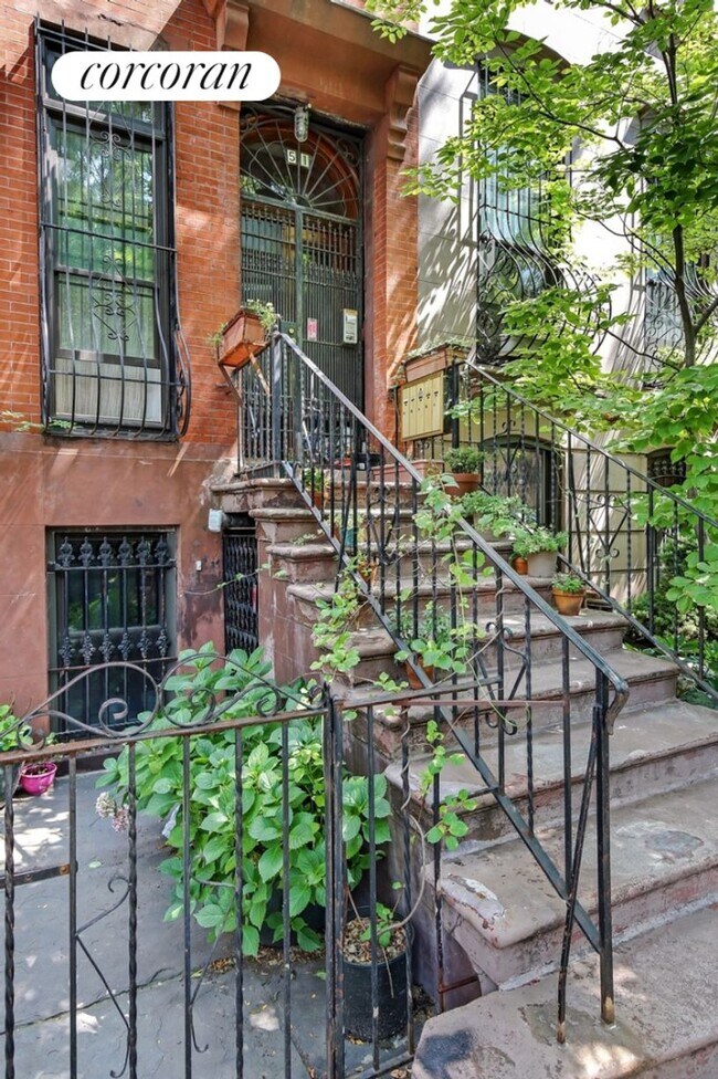 Foto del edificio - 51 St Marks Ave