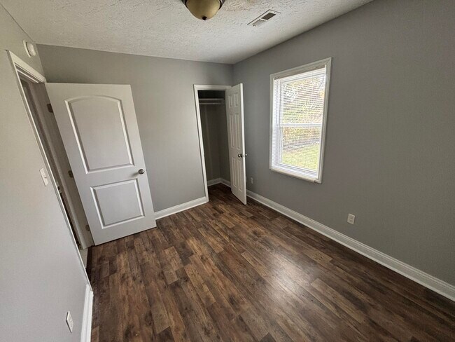 Foto del edificio - 721 Jackson St