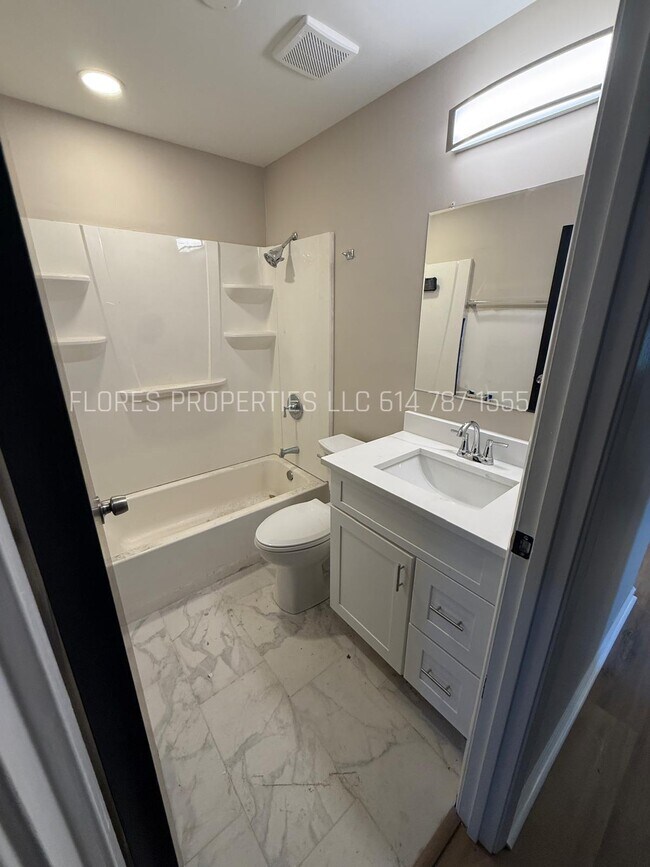 Foto del edificio - 6251 Faircrest Rd