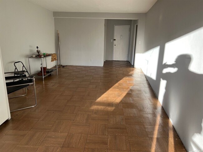 Foto del edificio - 61-35 98th St