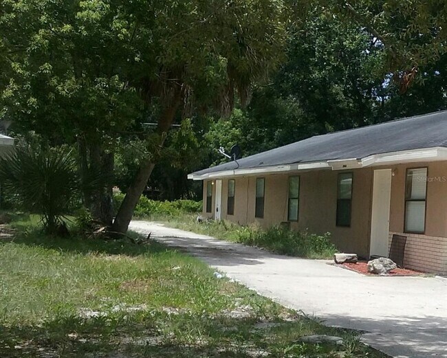 Foto del edificio - 2434 S Maple Ave