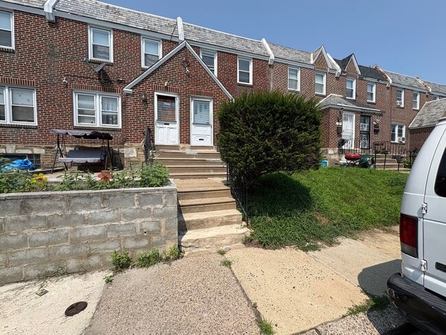Photo - 7010 Kindred St. House