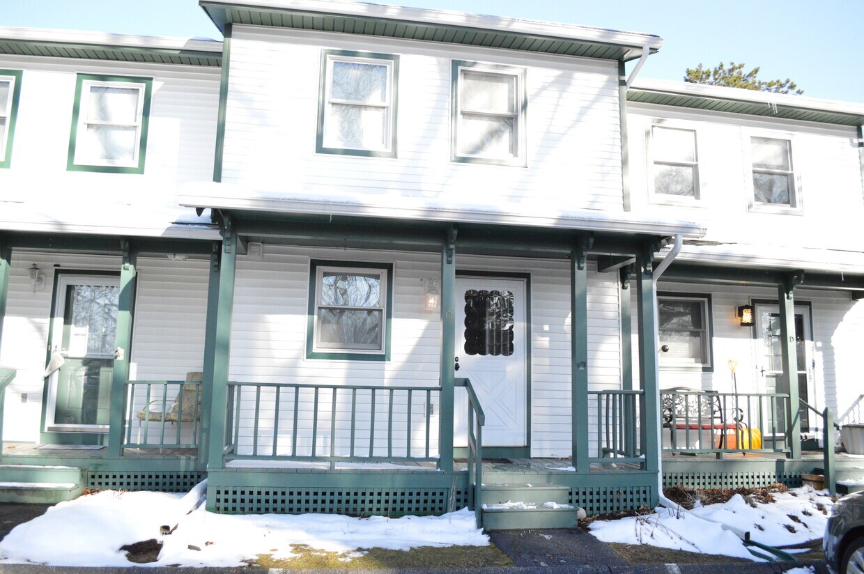 Foto principal - 27 Maple St