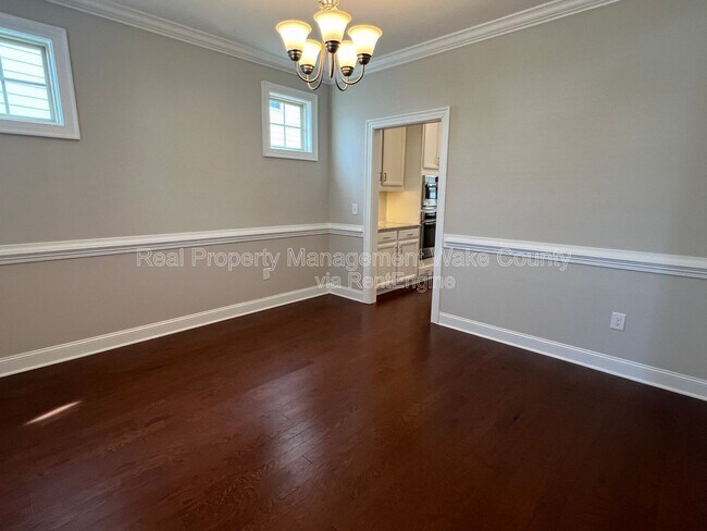 Foto del edificio - 1351 Gilwood Dr