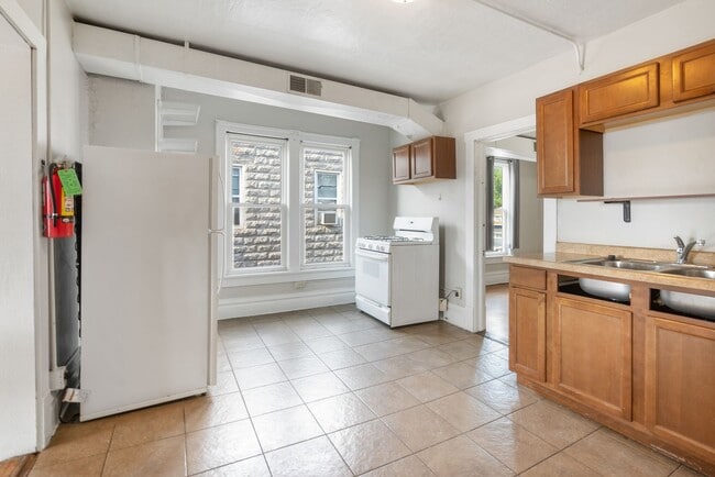 Foto del edificio - 2020 1/2 College St - Cedar Falls