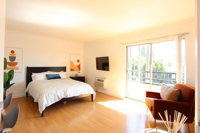 Interior Photo - The Elizabeth
