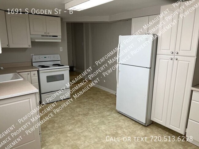 Building Photo - Basement Unit Platt Park / DU