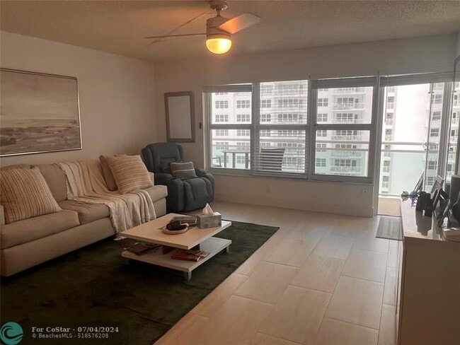 Building Photo - 3900 Galt Ocean Dr